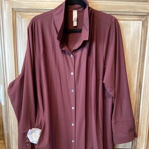 MarlaWynne 3x Classic Blouse in Burgundy